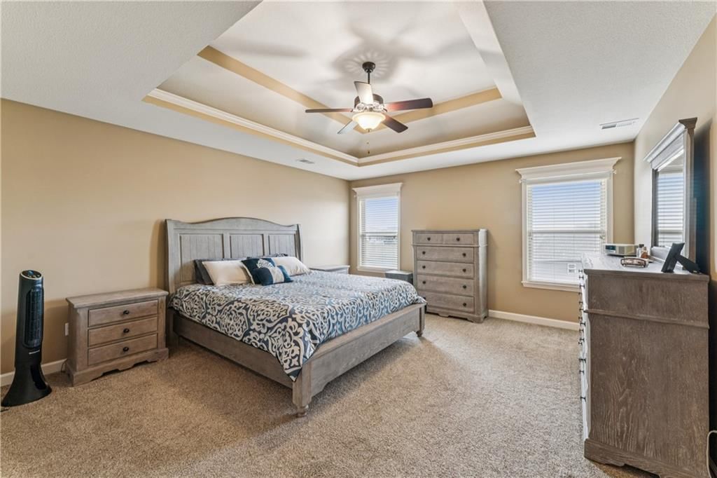 9404 N Summit Street — photo 26