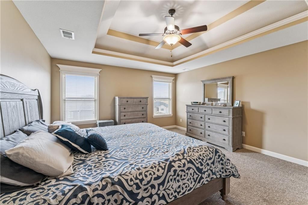 9404 N Summit Street — photo 27