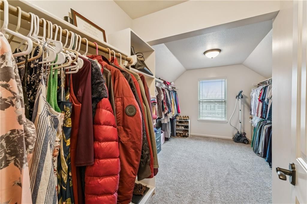 9404 N Summit Street — photo 32