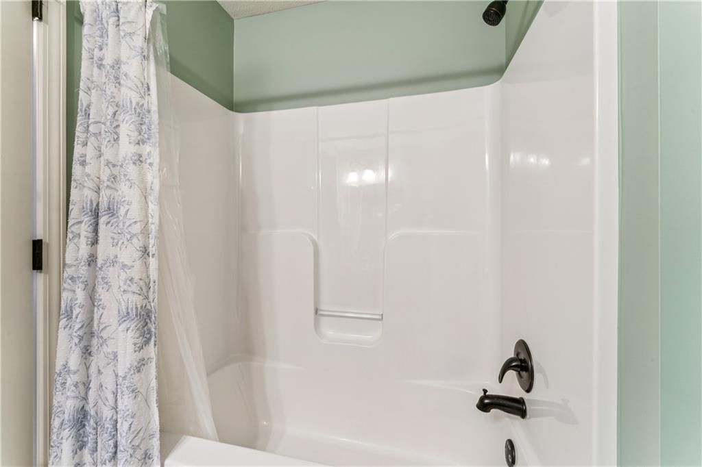 9404 N Summit Street — photo 36