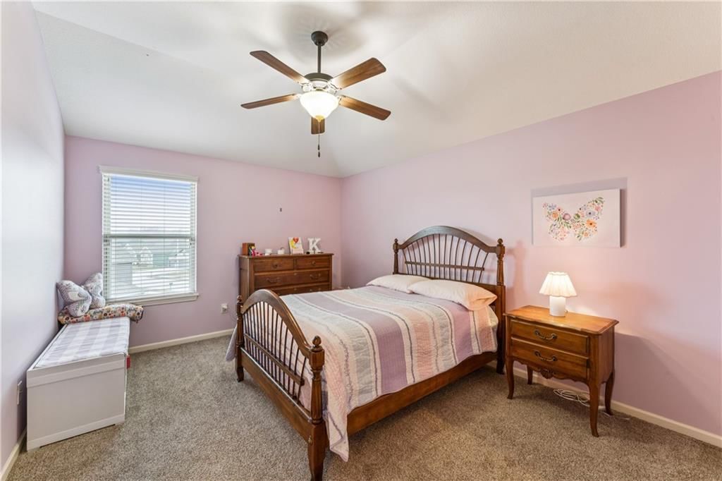 9404 N Summit Street — photo 37