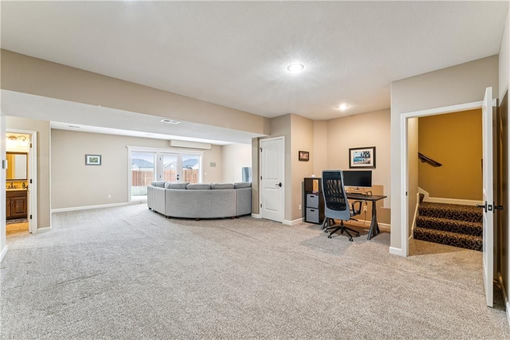 9404 N Summit Street — photo 46