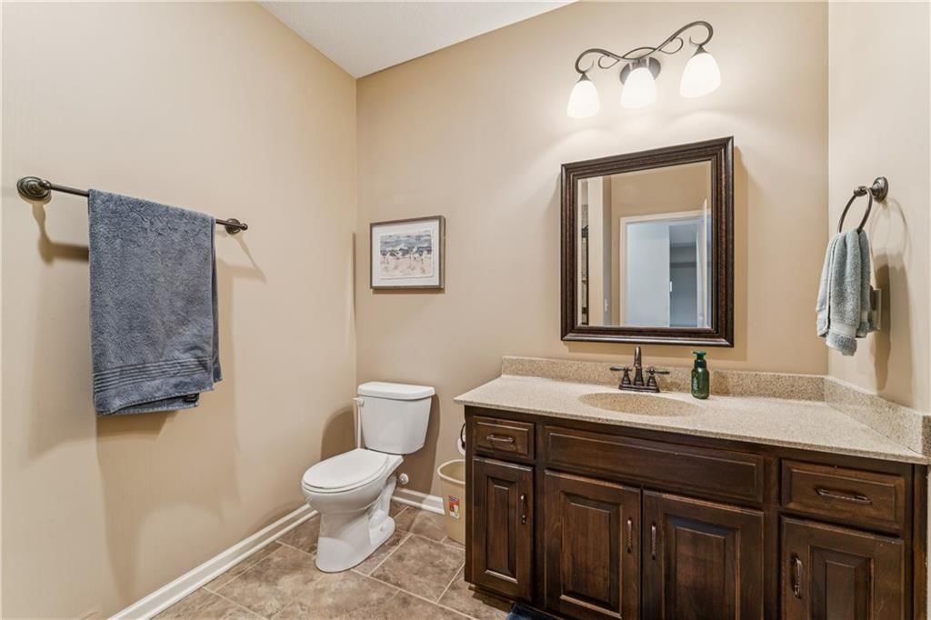9404 N Summit Street — photo 51