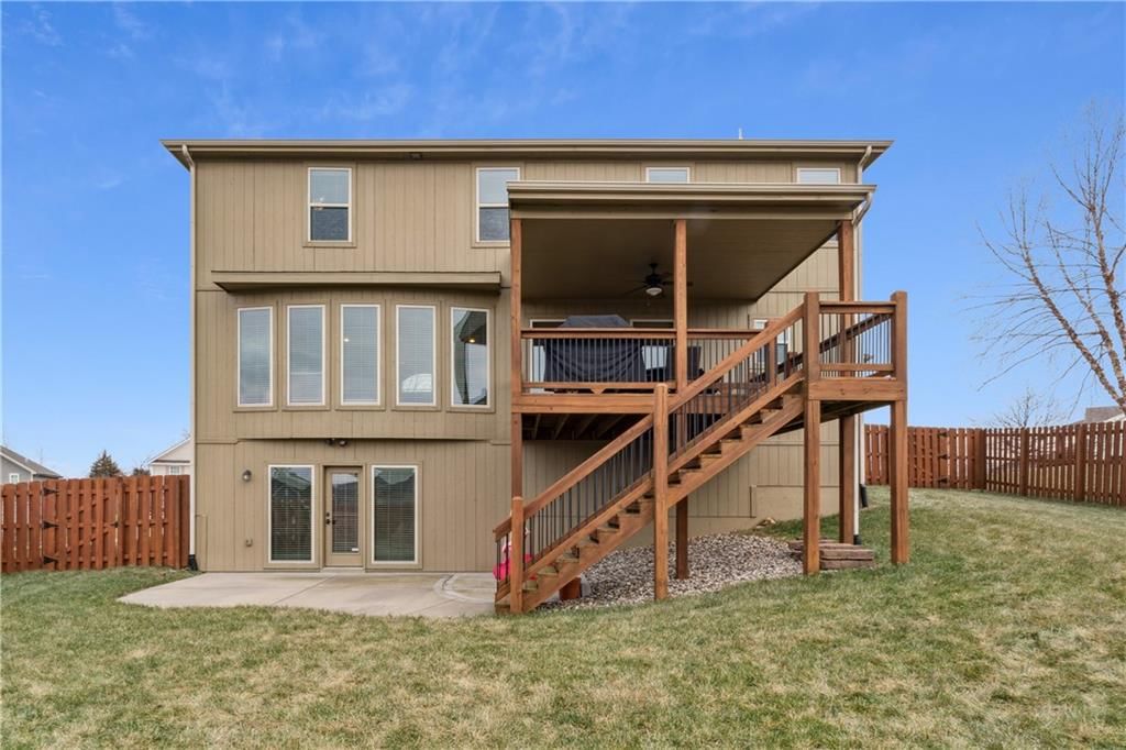 9404 N Summit Street — photo 55