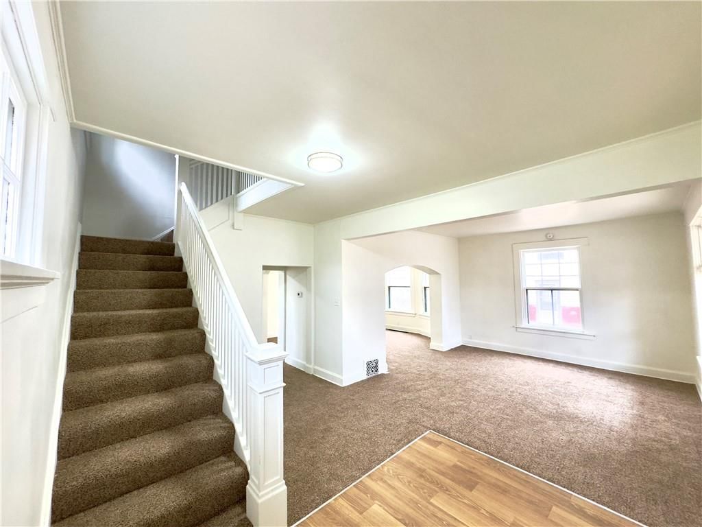 2819 Sacramento Street — photo 2