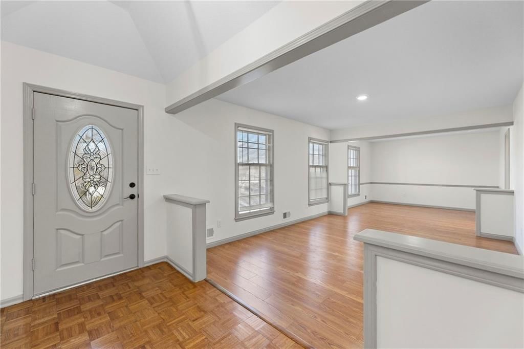 8515 Harvard Terrace — photo 2