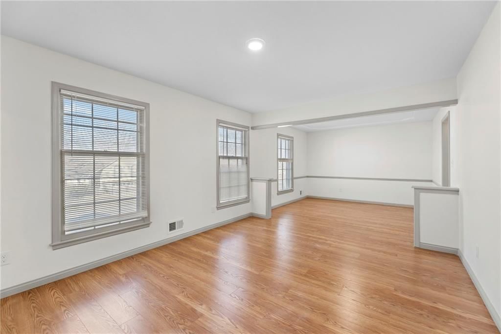 8515 Harvard Terrace — photo 4