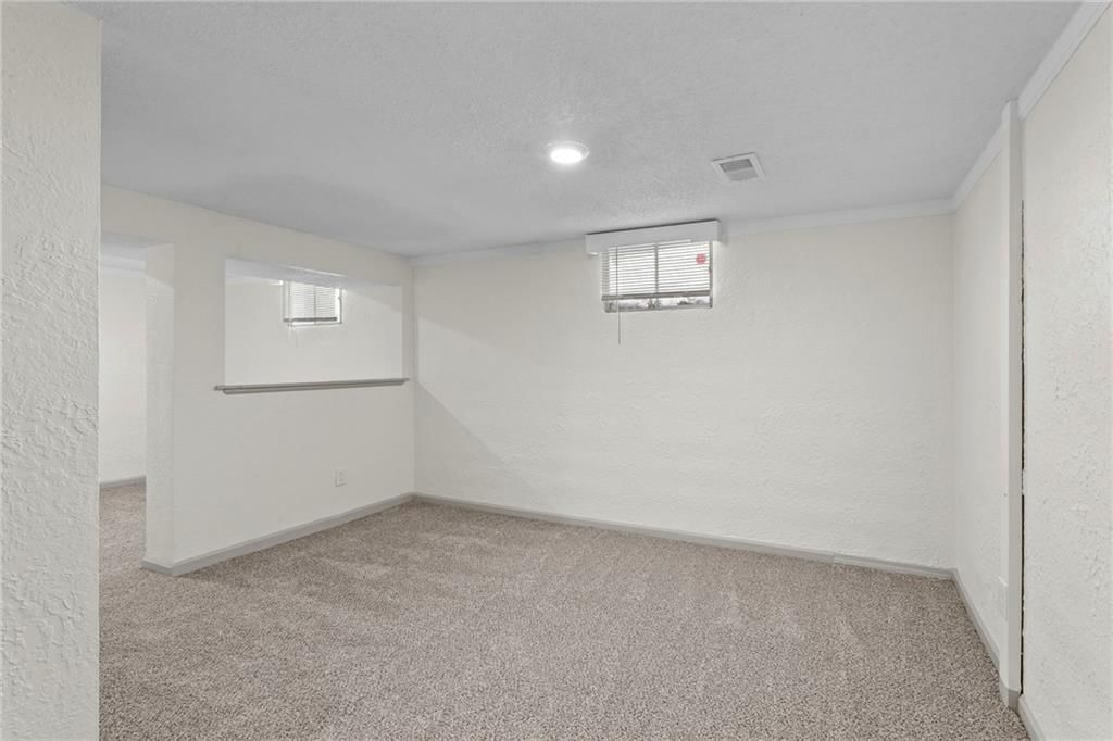 8515 Harvard Terrace — photo 32