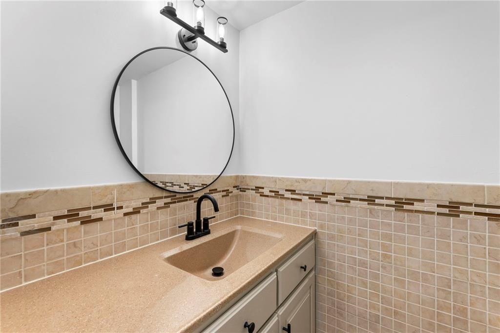 8515 Harvard Terrace — photo 36