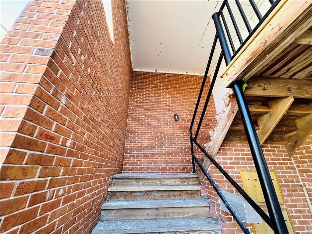 207 S Main Street — photo 9