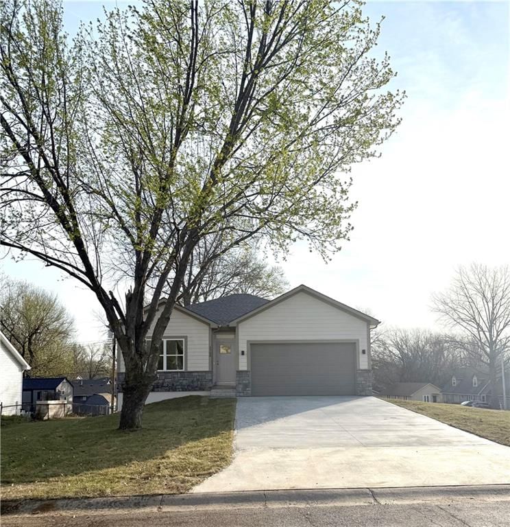 1705 Johnston Street — photo 2