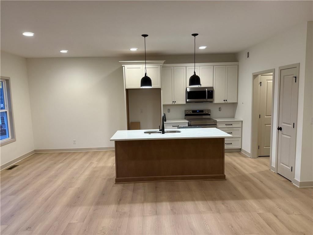 1705 Johnston Street — photo 4