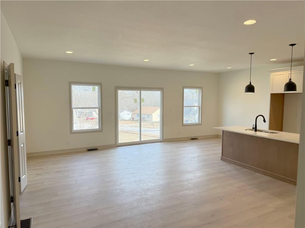 1705 Johnston Street — photo 8