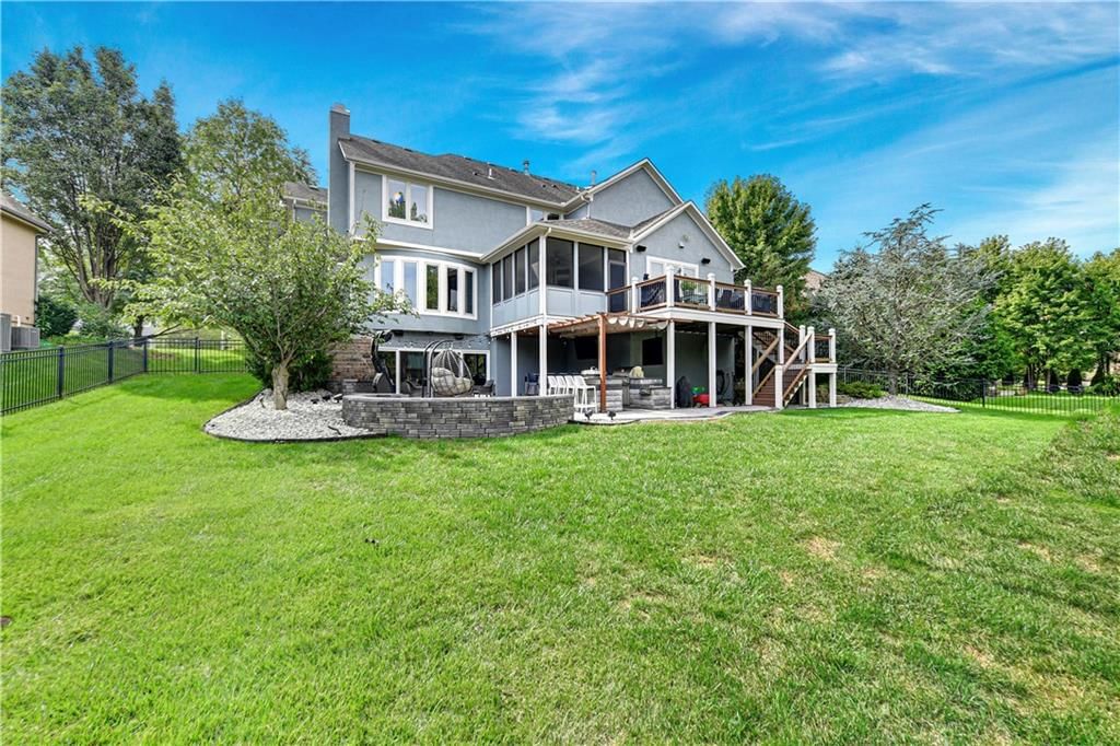 16808 Bluejacket Street, Overland Park, KS