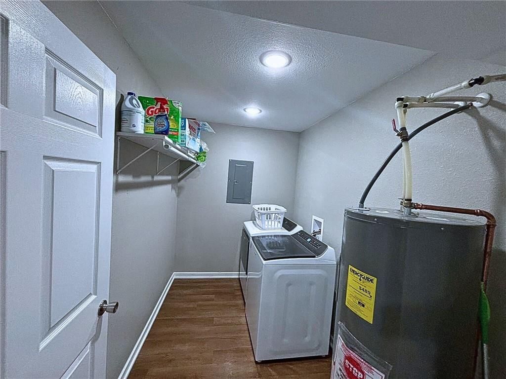 709 S Holden Street — photo 8