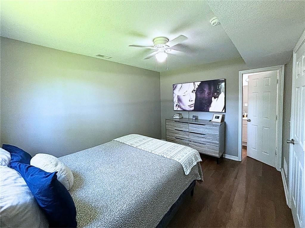 709 S Holden Street — photo 10