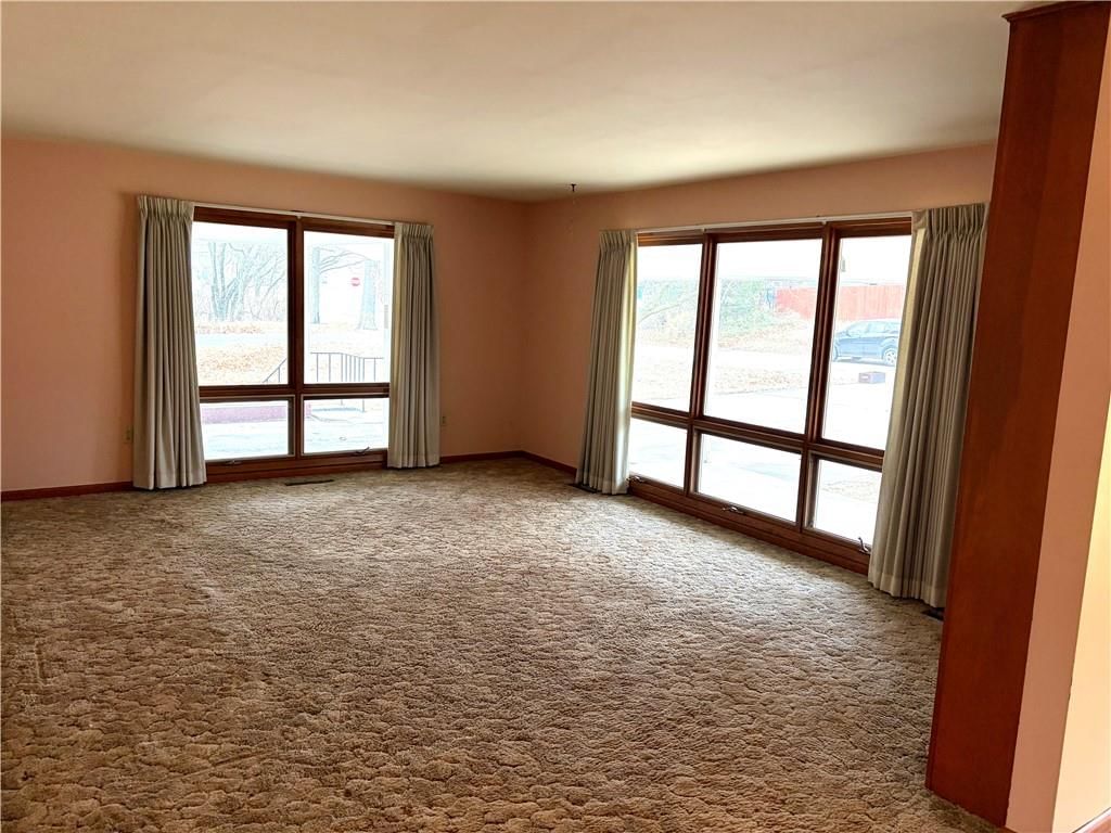 707 Laurel Drive — photo 5