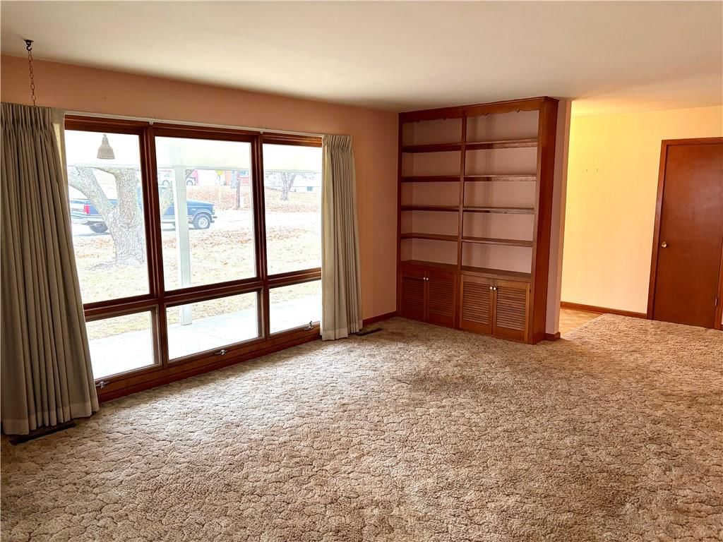 707 Laurel Drive — photo 6