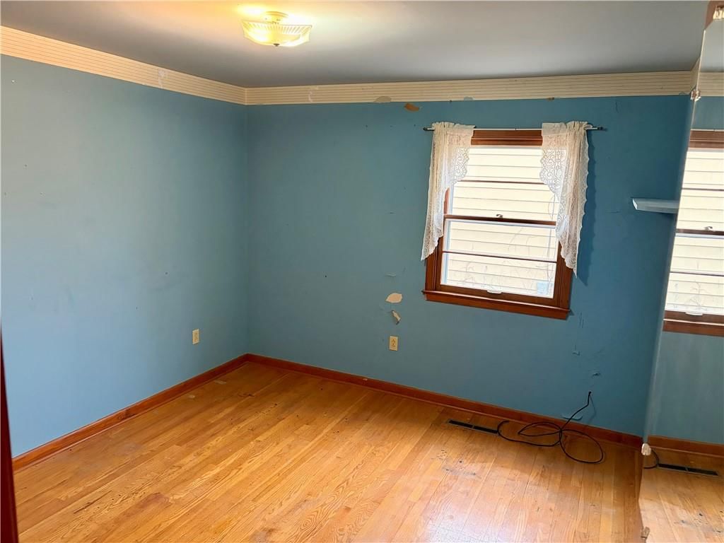 707 Laurel Drive — photo 17