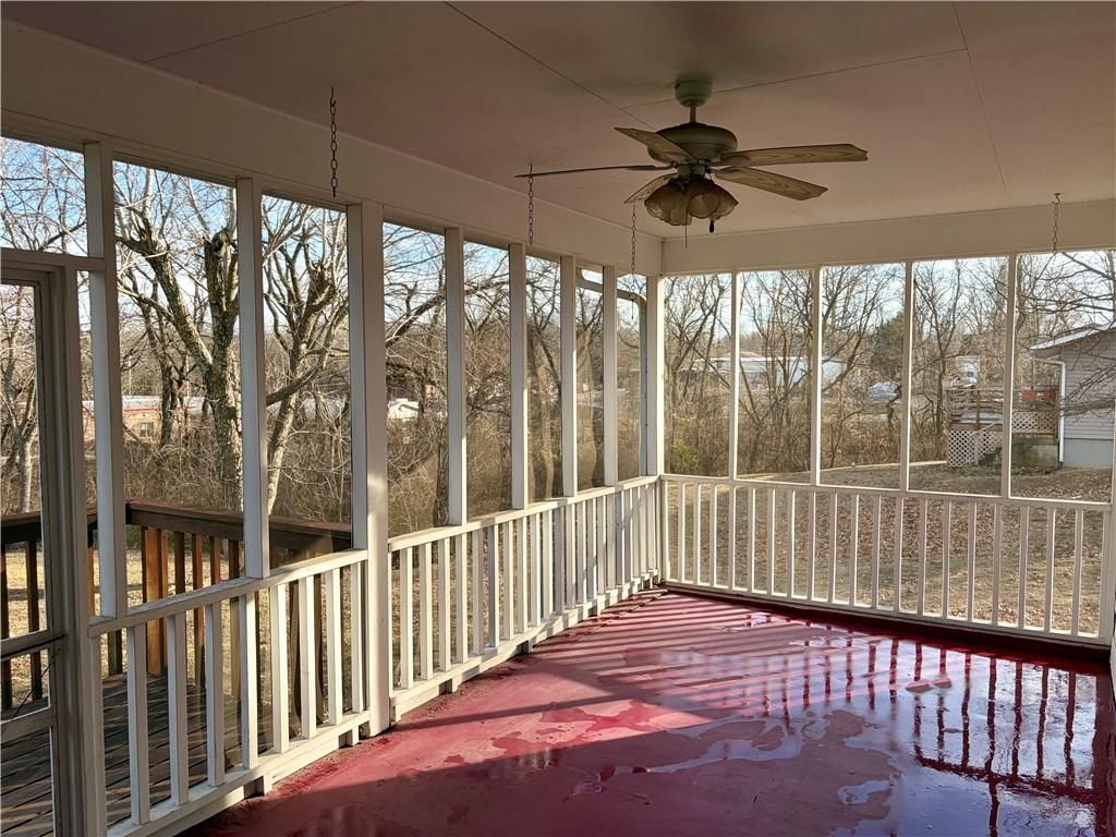 707 Laurel Drive — photo 24
