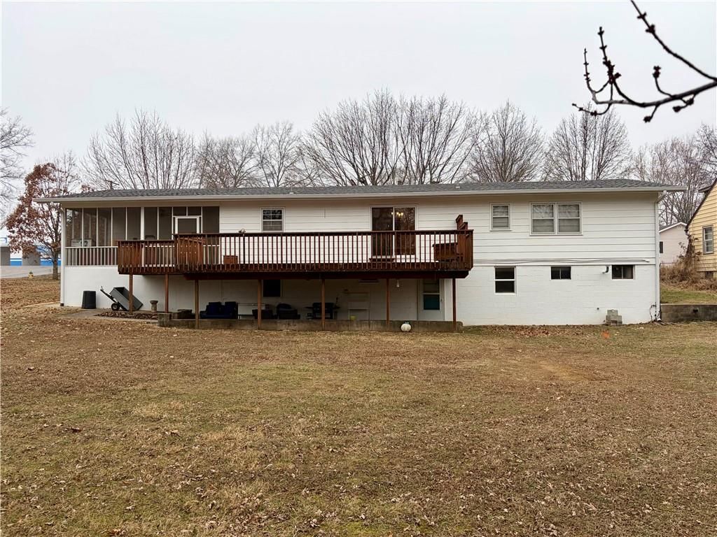 707 Laurel Drive — photo 26