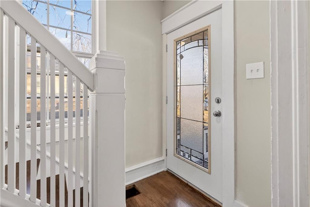 314 N Topping Avenue — photo 3