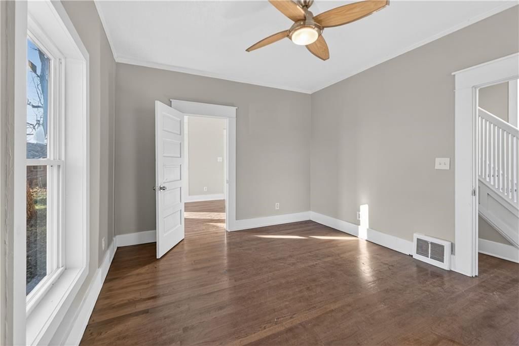 314 N Topping Avenue — photo 5