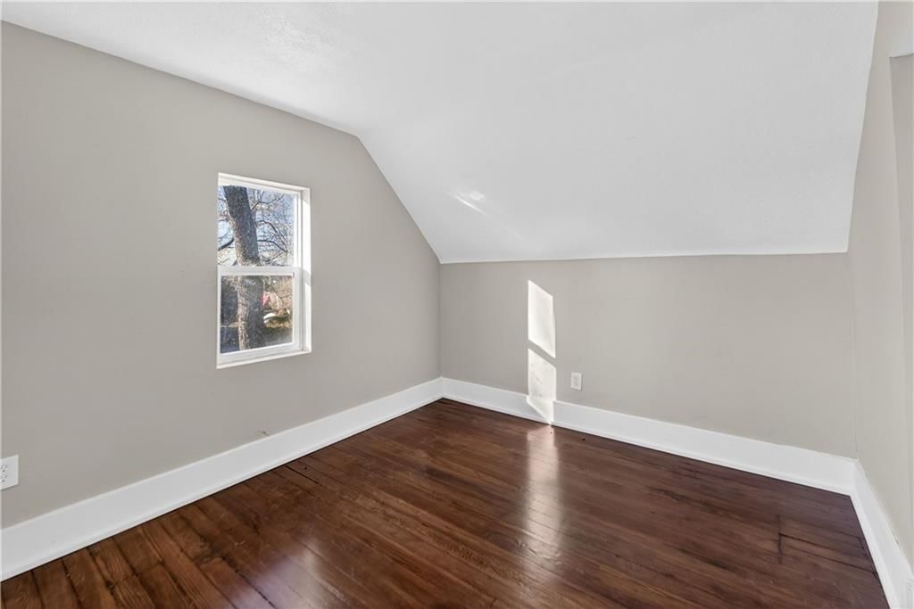 314 N Topping Avenue — photo 23