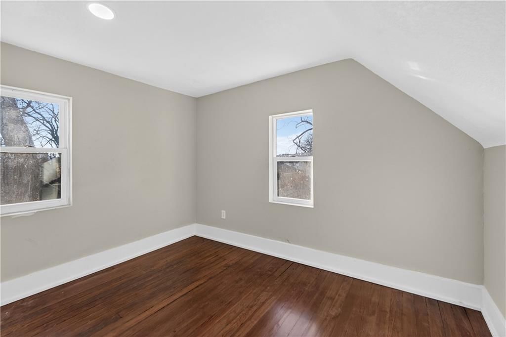 314 N Topping Avenue — photo 26