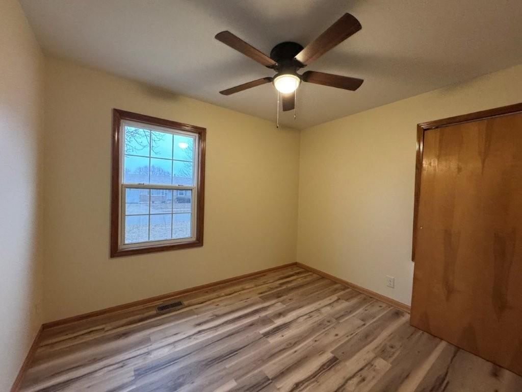 1120 N Redwood Drive — photo 10
