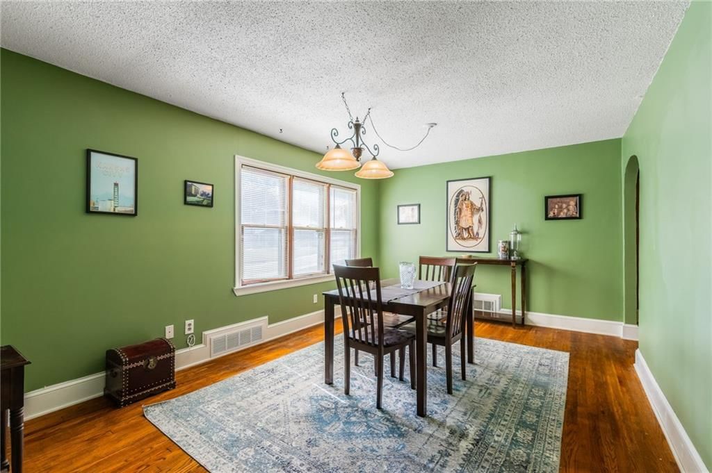2906 NE Russell Road — photo 11