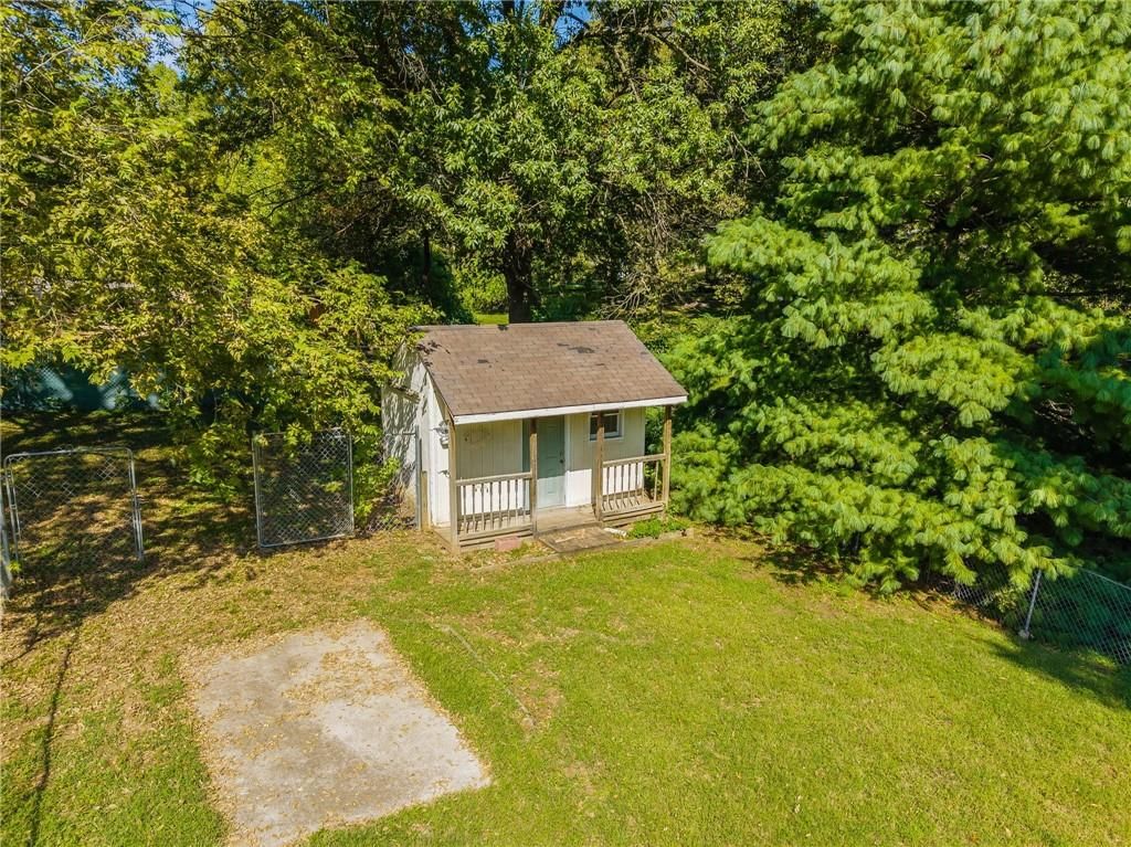 2906 NE Russell Road — photo 31