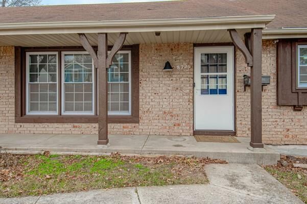 8725 N Boone Street — photo 2