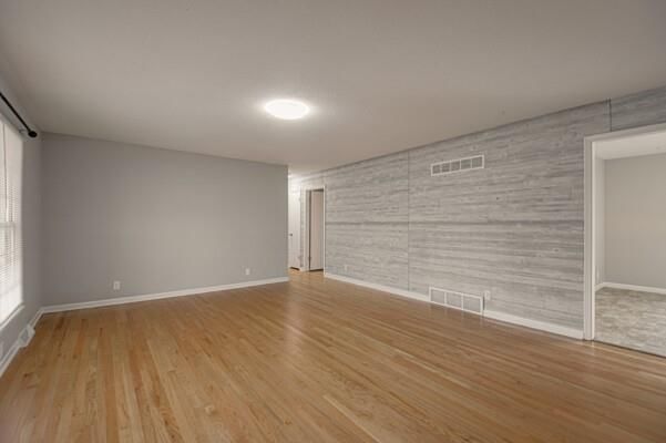 8725 N Boone Street — photo 4