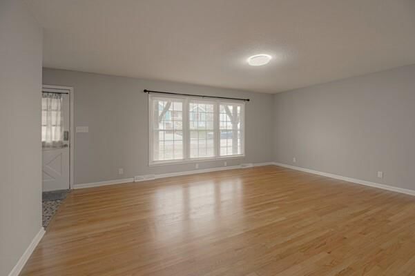 8725 N Boone Street — photo 7