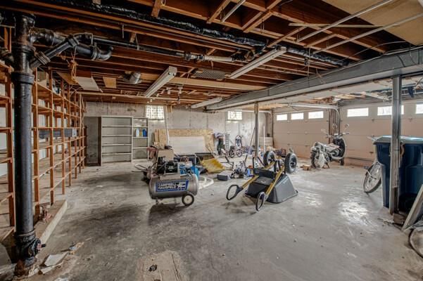 8725 N Boone Street — photo 31