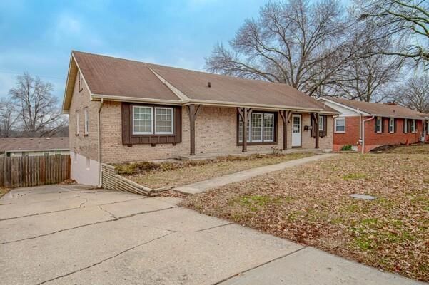 8725 N Boone Street — photo 32