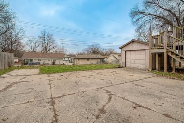 8725 N Boone Street — photo 34