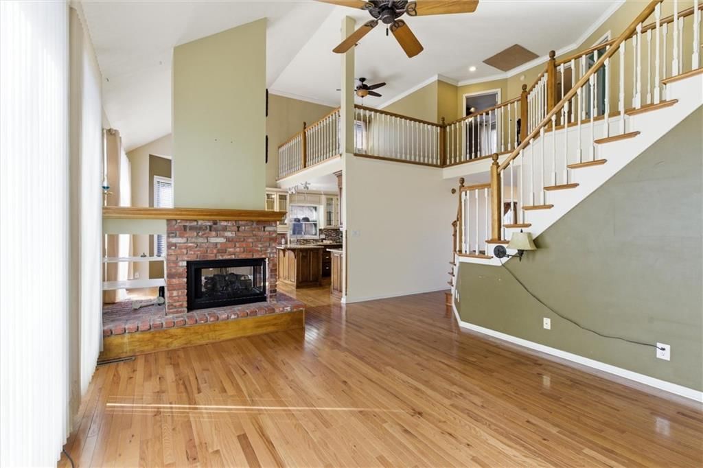 1033 Oxford Court — photo 20