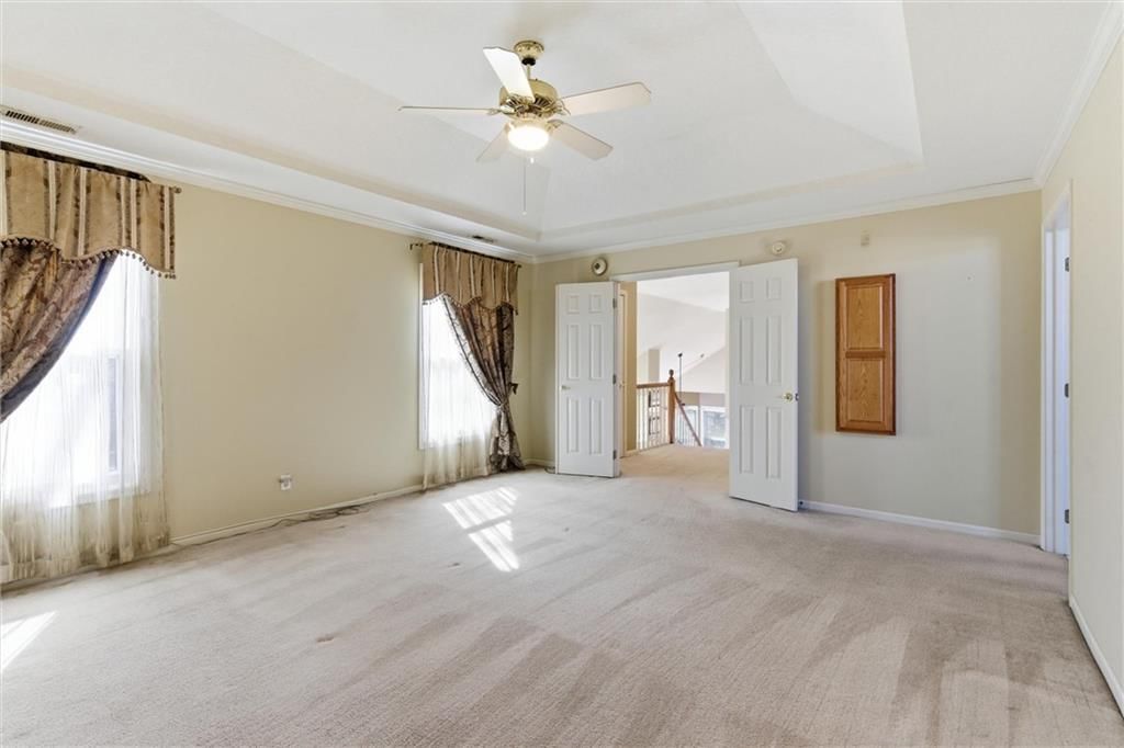 1033 Oxford Court — photo 27