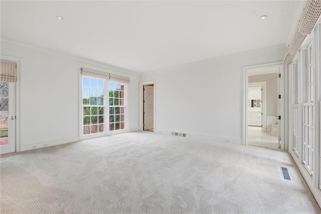 17960 Bond Street — photo 24
