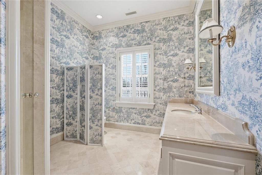 17960 Bond Street — photo 34