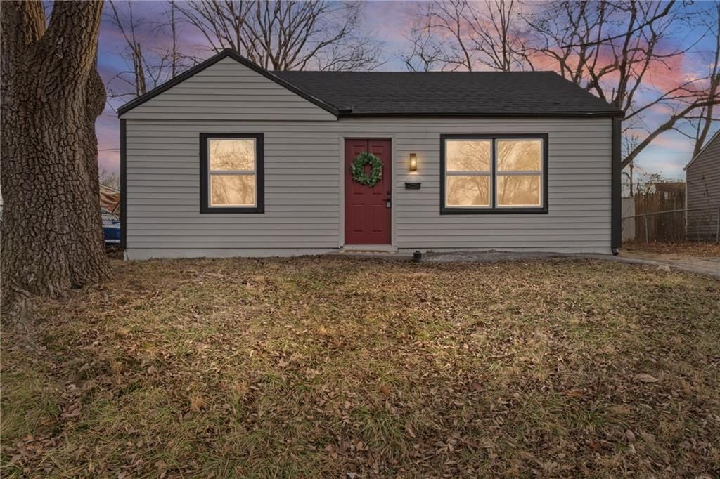 4917 Locust Avenue — photo 2