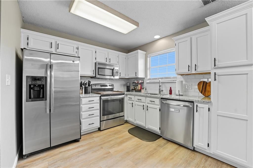 5623 NW Sunrise Meadow Circle — photo 9