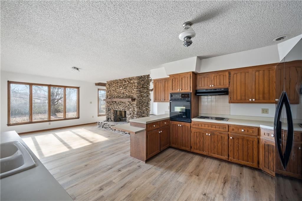 603 Lakeside Court — photo 10
