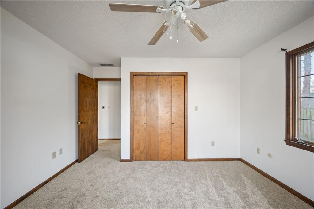 603 Lakeside Court — photo 21