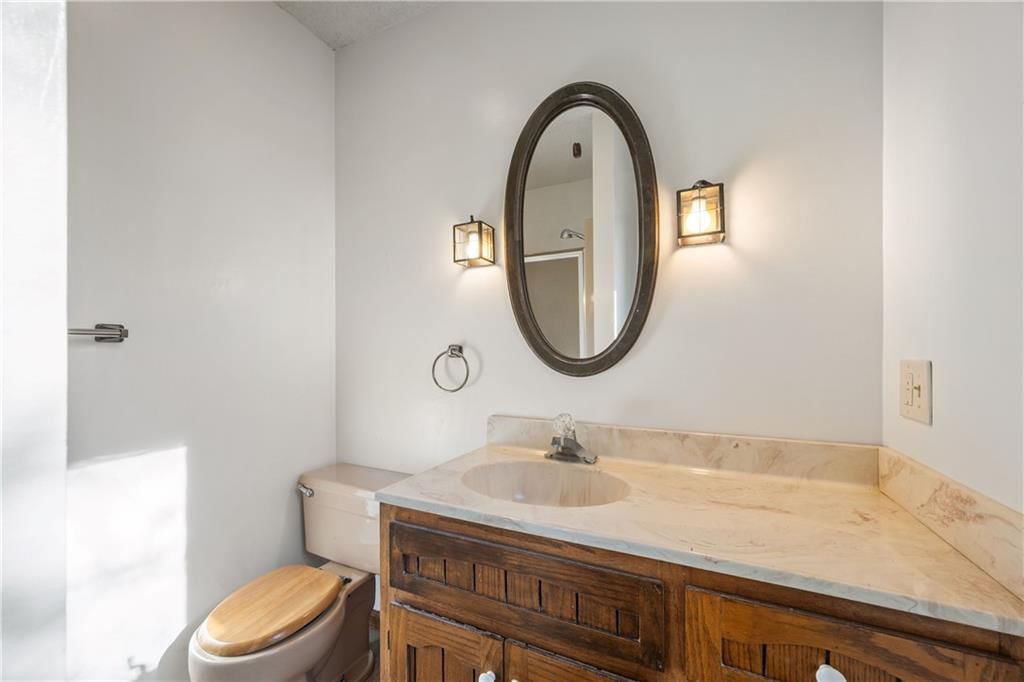 603 Lakeside Court — photo 25