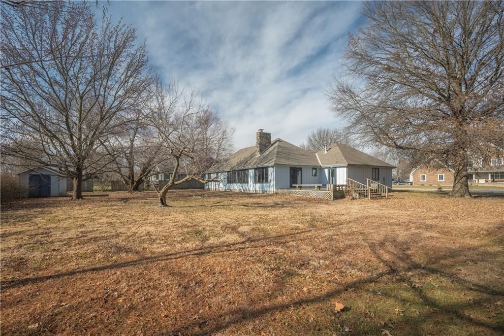 603 Lakeside Court — photo 27