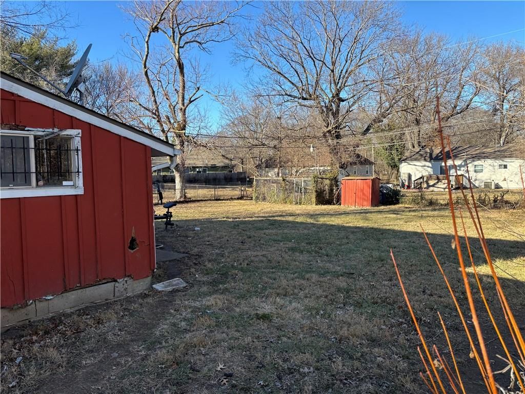 7000 E 86th Street — photo 15