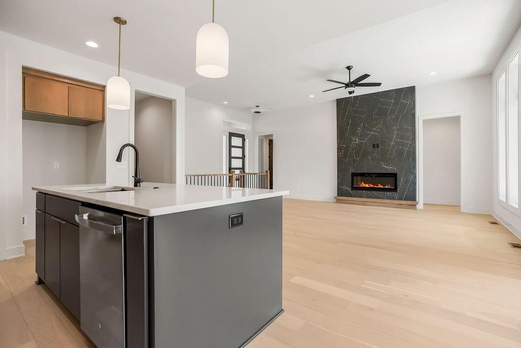 15637 W 165th Street — photo 9